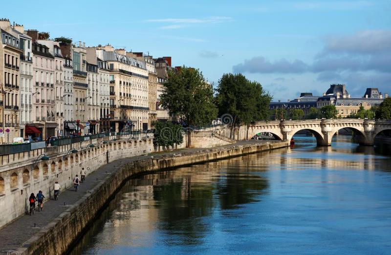 Appartamento Daumier - New 2 Bdrs Flat Near La Seine Parigi Esterno foto