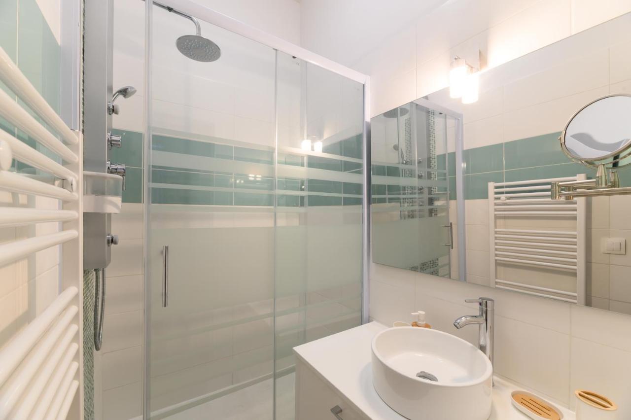 Appartamento Daumier - New 2 Bdrs Flat Near La Seine Parigi Esterno foto