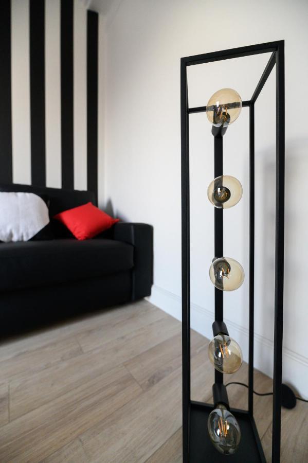 Appartamento Daumier - New 2 Bdrs Flat Near La Seine Parigi Esterno foto