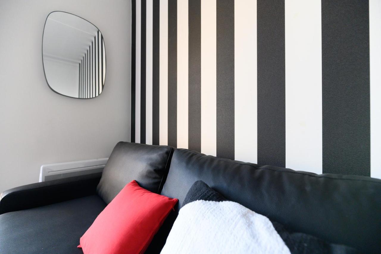 Appartamento Daumier - New 2 Bdrs Flat Near La Seine Parigi Esterno foto